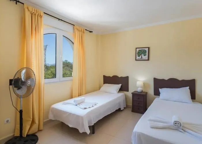 Acogedor En Denia, Acceso Playa, Aparcamiento Incluido - Es-373-74 Dénia
